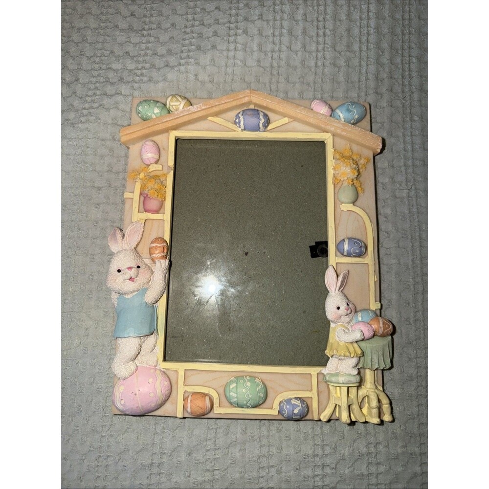 Vintage Easter Bunny Rabbit Picture Frame 3D